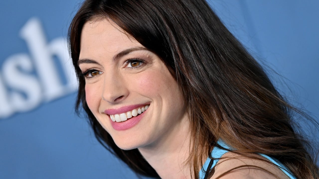 Anne Hathaway será la nueva estafadora en Apple TV+