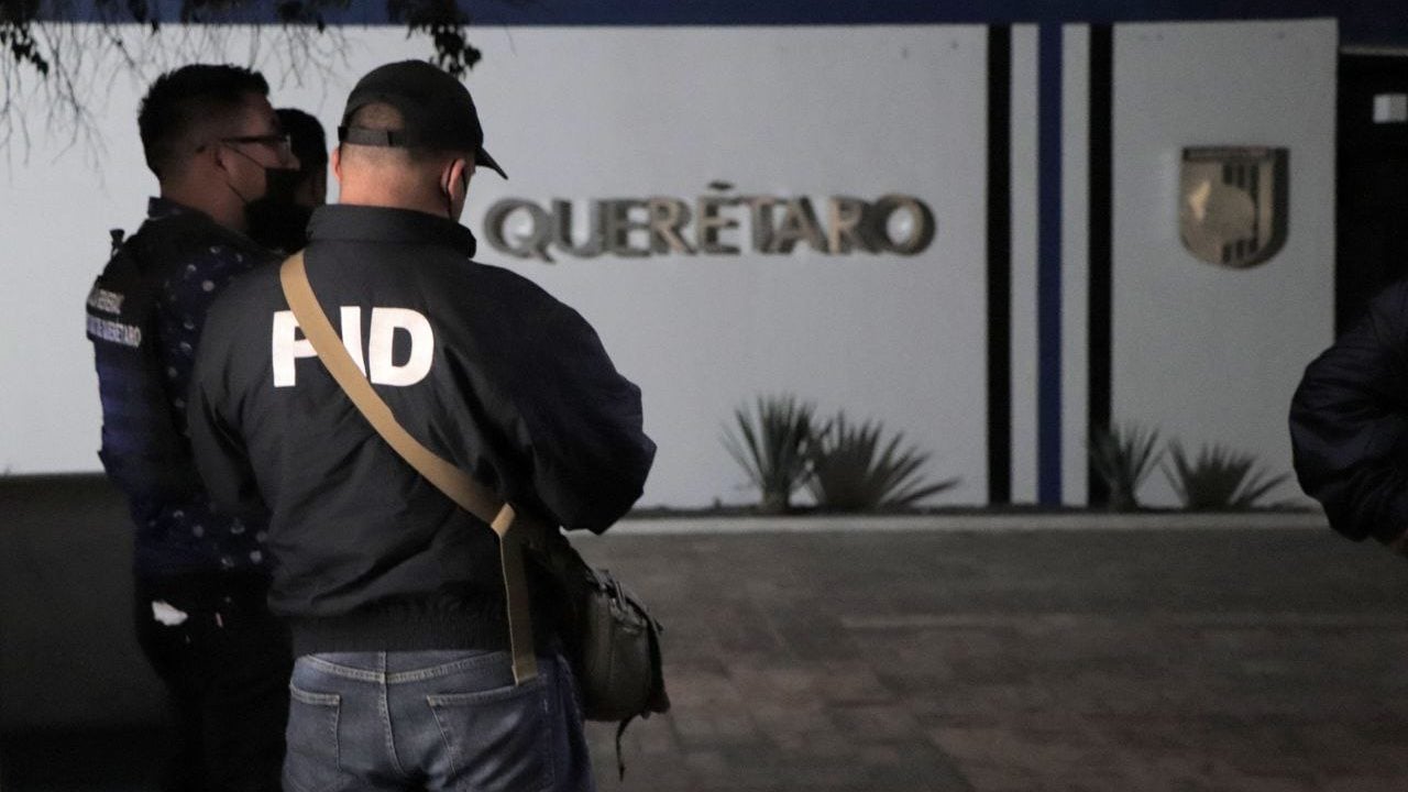 Catean oficinas de Gallos y de empresa de seguridad del partido Querétaro-Atlas