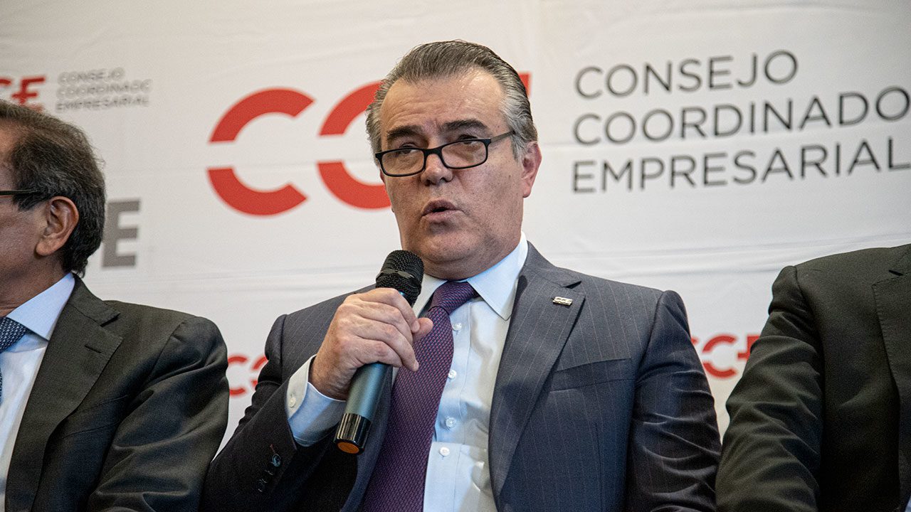 Mayor seguridad en carreteras y menos trámites frenarán la inflación: CCE