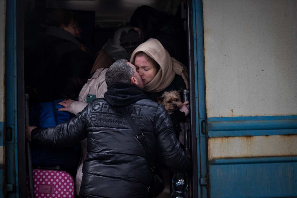 Ucrania Civilians fleeing from Kyiv