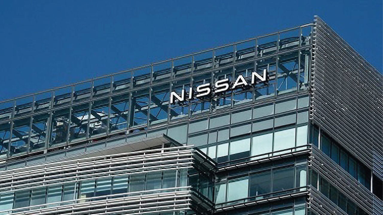 Nissan advierte de utilidades operacionales planas por escasez de semiconductores