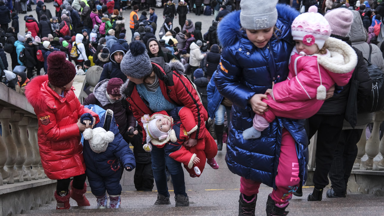 Reino Unido rechaza abrir fronteras a refugiados de Ucrania