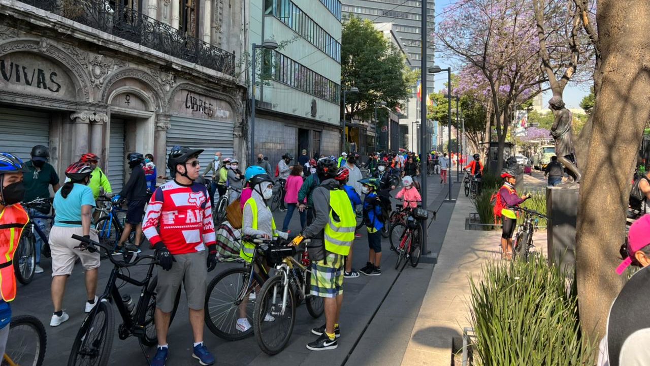 Realizan paseo dominical en el AIFA; movilizan a ciclistas desde CDMX