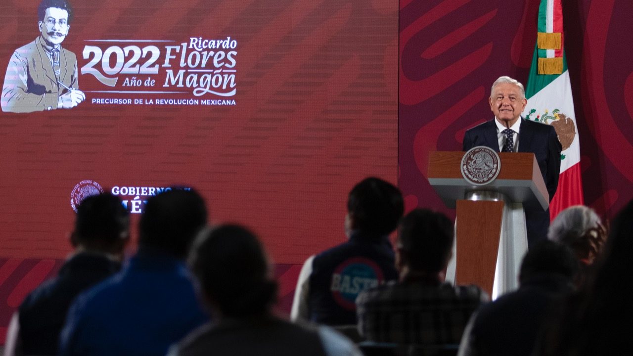 AMLO cuestiona que EU aún no apruebe ayuda a migrantes centroamericanos pero sí para Ucrania