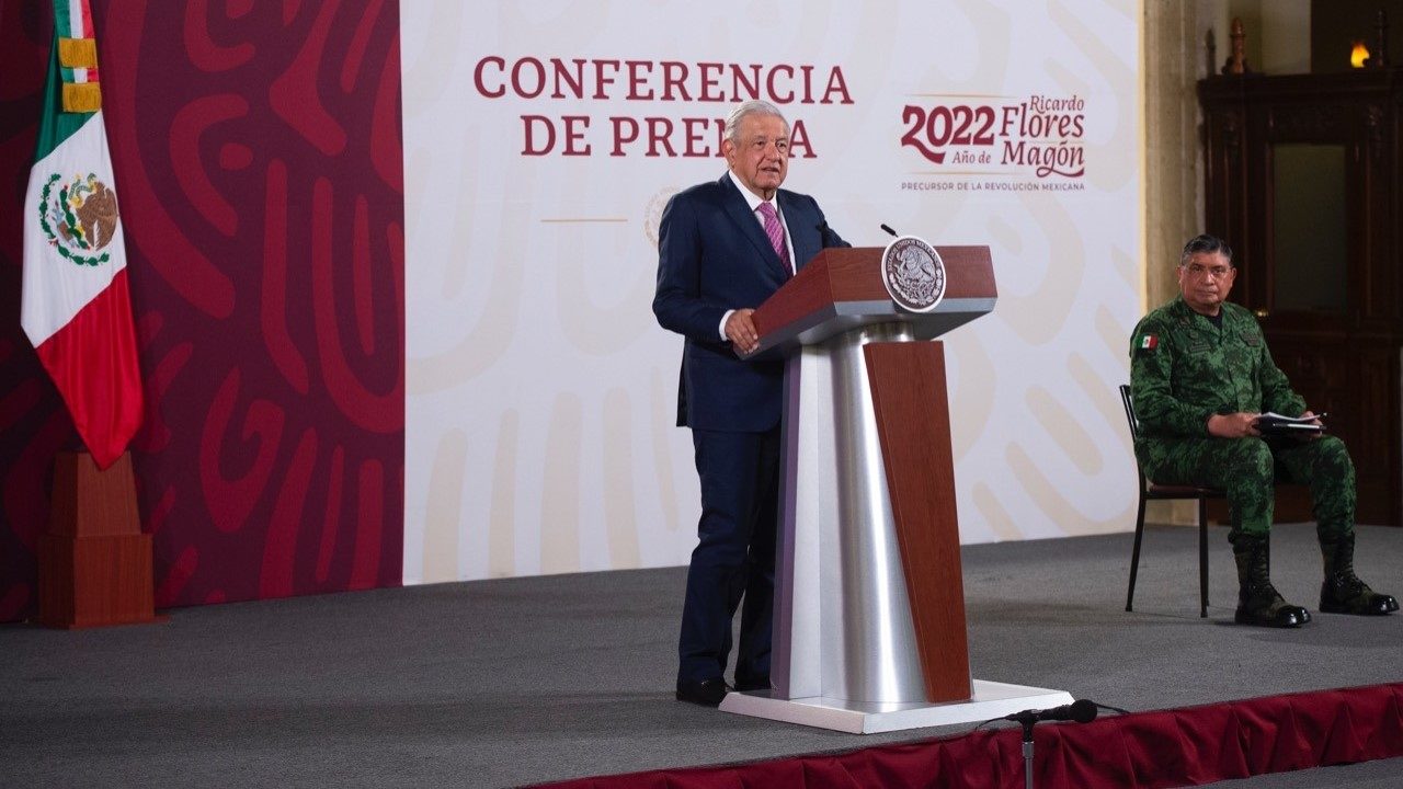 Analizamos la posibilidad de permitir el uso de drogas no destructivas: AMLO