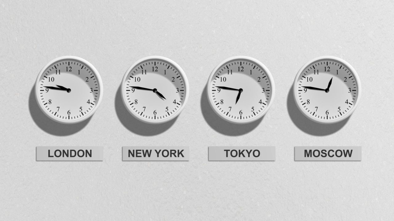 Senado de EU aprueba suprimir cambio de hora y quedarse en el horario de verano