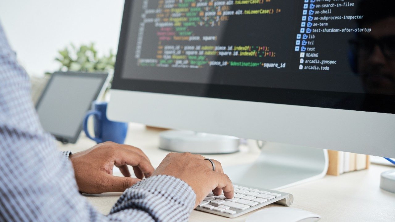 Advierten falta de ingenieros para atender nearshoring en México y Centroamérica