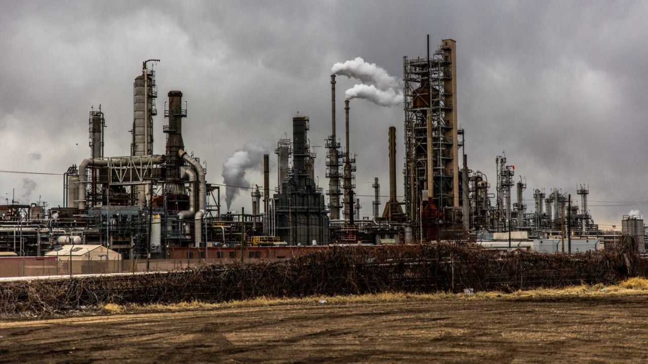 UE rechaza financiación a sector de combustibles fósiles en vísperas de la COP27