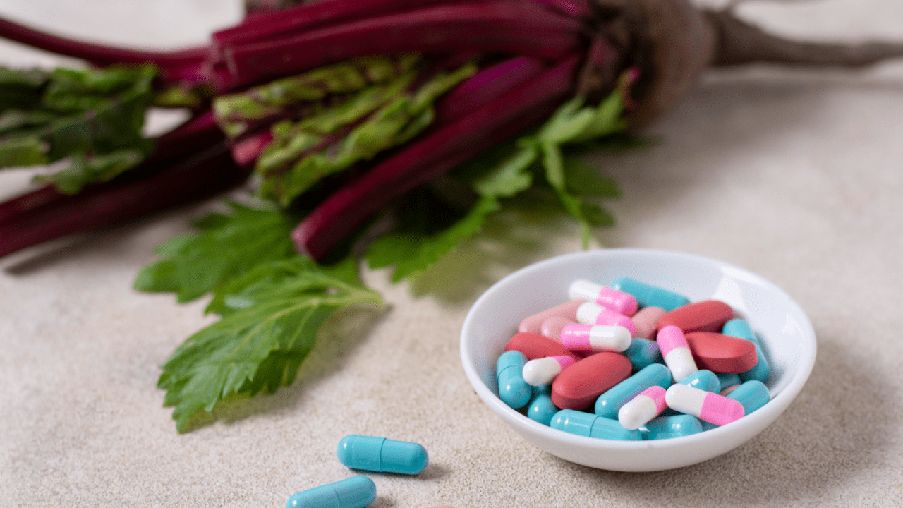 Crece consumo de suplementos alimenticios en México, pero ¿son eficaces, hay alternativas más económicas?