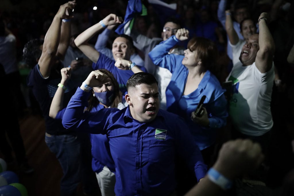 Rodrigo Chaves gana la presidencia de Costa Rica con un 52,9 % de los votos