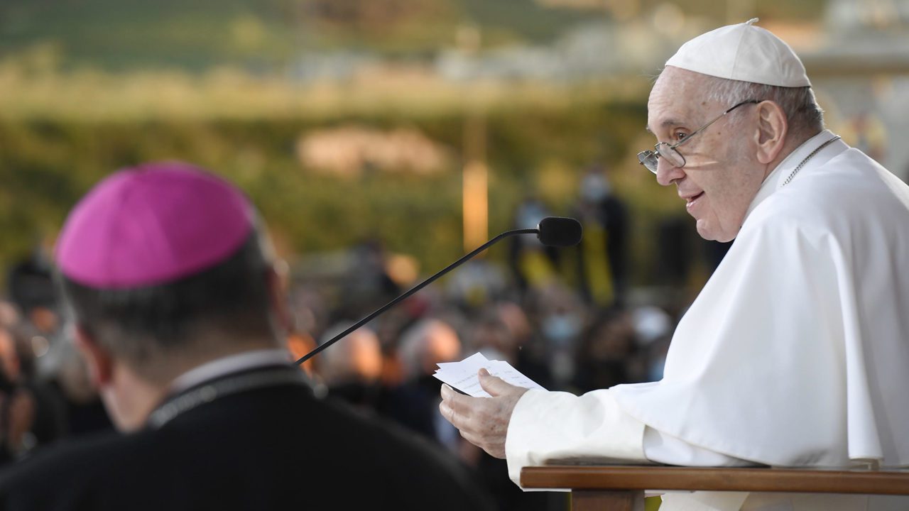 El Papa Francisco critica implícitamente a Putin por Ucrania