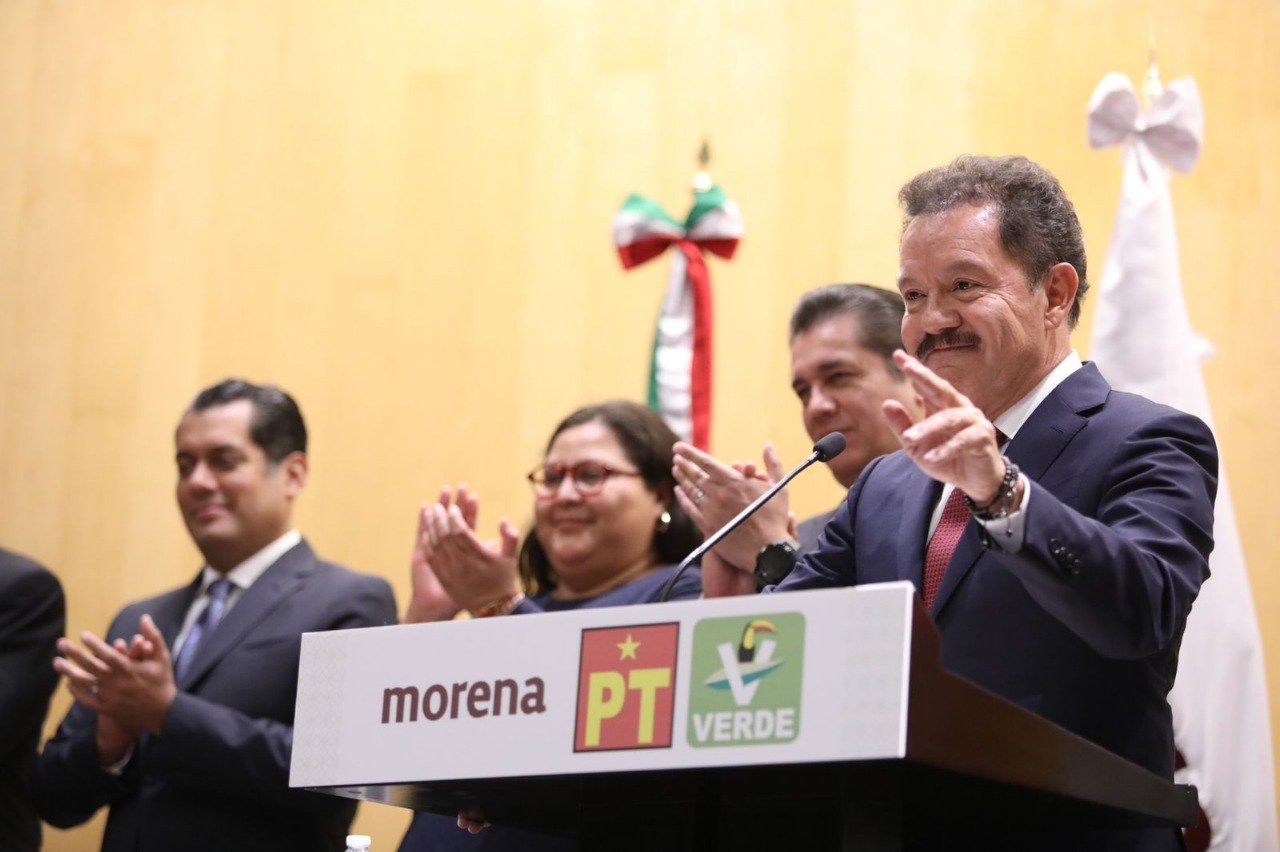 Morena acepta 9 propuestas del PAN, PRI, PRD en la reforma eléctrica; quieren votos