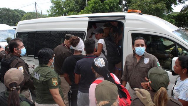 Caravana migrante en Chiapas. Foto: EFE