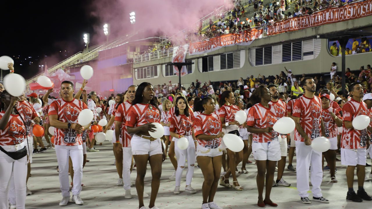 El sambódromo de Río reabre sus puertas al carnaval tras dos años de silencio por la pandemia