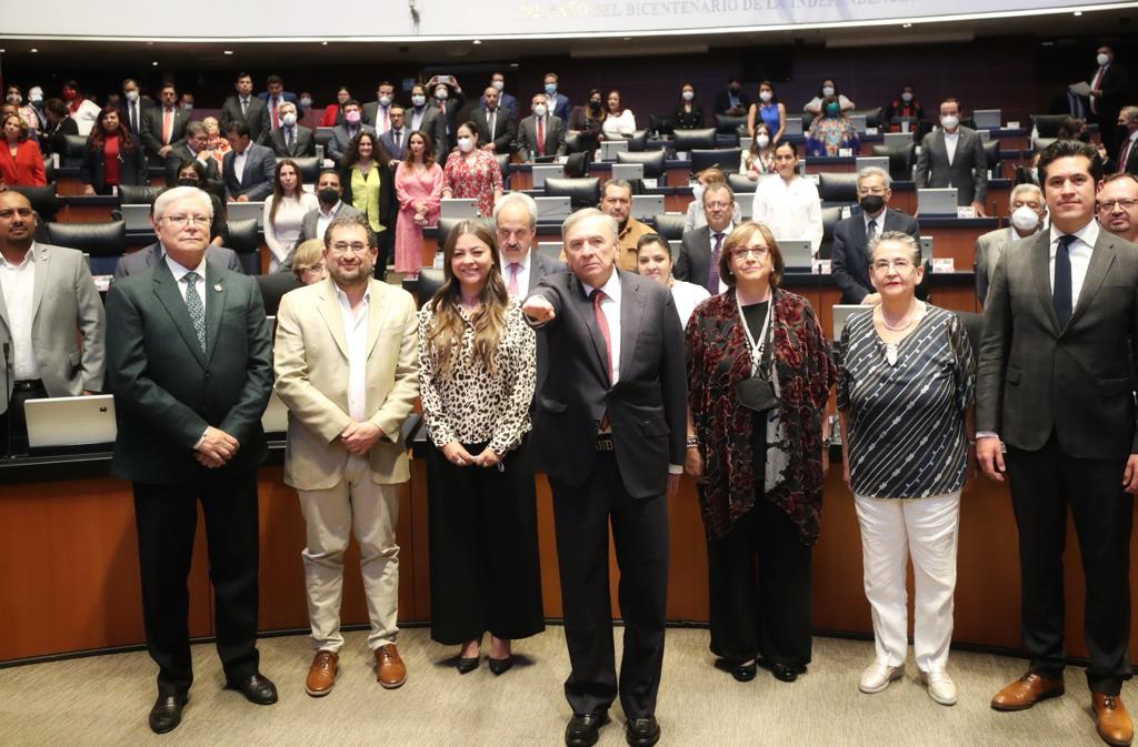 Senado ratifica a Carlos Aysa como embajador ante críticas de la oposición