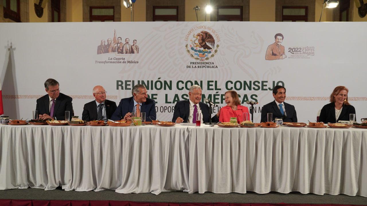 AMLO habla con empresarios estadounidenses sobre inversión en México