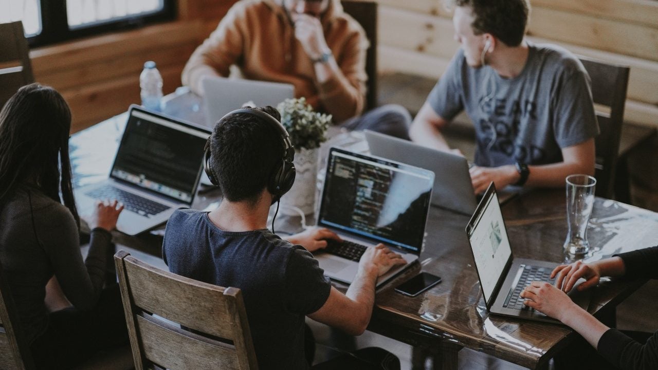 El 84% de egresados llega al mercado laboral con algún tipo de experiencia