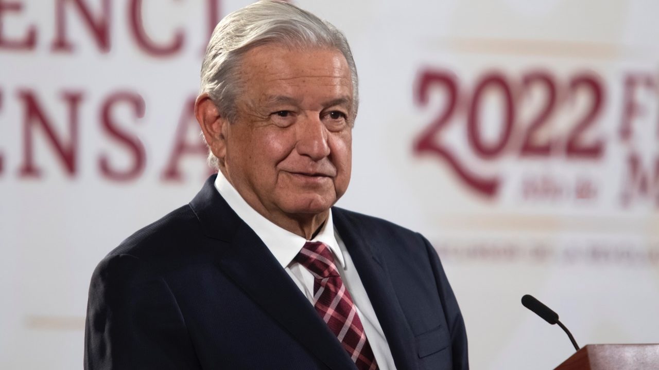 AMLO manda al Congreso iniciativa para eliminar el horario de verano
