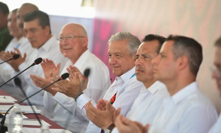 Estados Unidos tiene puesta la mirada en el sur de México, dice el embajador Salazar