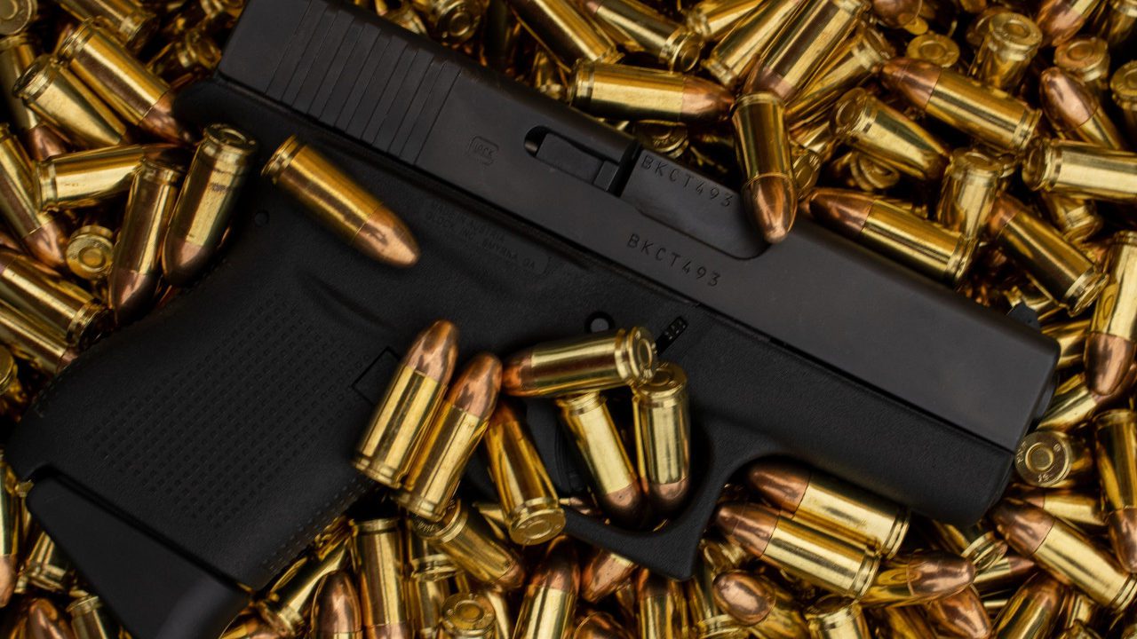 Ohio permitirá que maestros porten armas después de 24 horas de entrenamiento