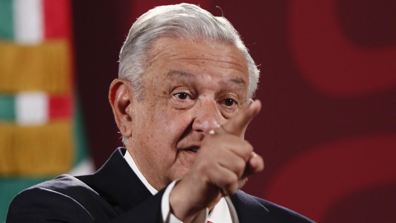 AMLO destaca fortaleza del peso frente a presiones económicas en EU por deuda