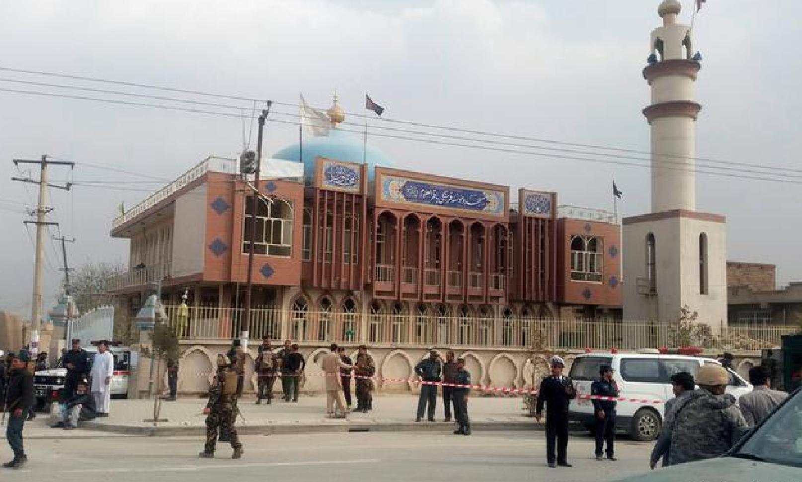 Al menos 10 muertos y 71 heridos tras explosión en una mezquita de Kabul