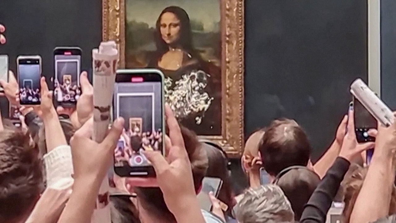 Fotogalería: Los ataques que ha sufrido la Mona Lisa, la pintura más famosa del mundo