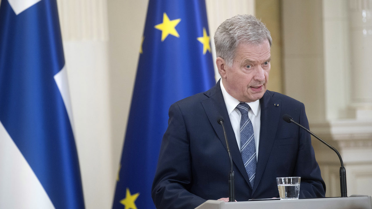 Presidente de Finlandia confirma que solicitará unirse a la OTAN