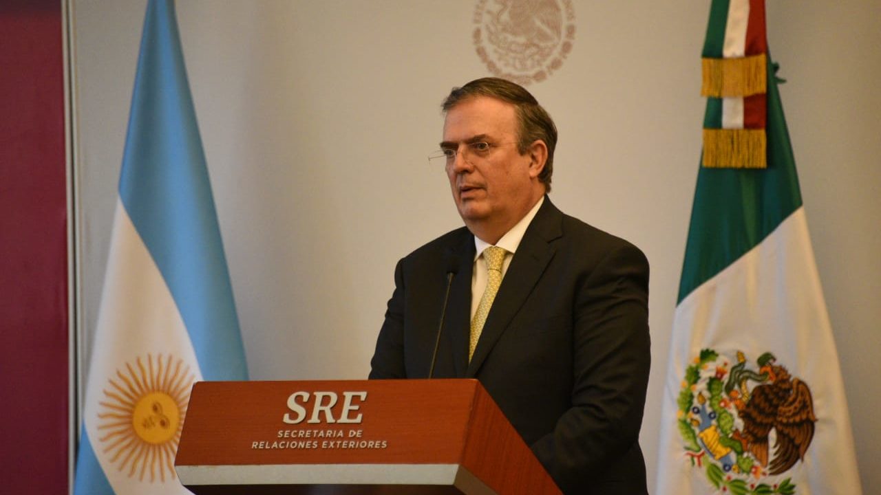 Ebrard ve tendencias de que la crisis en Perú puede empeorar