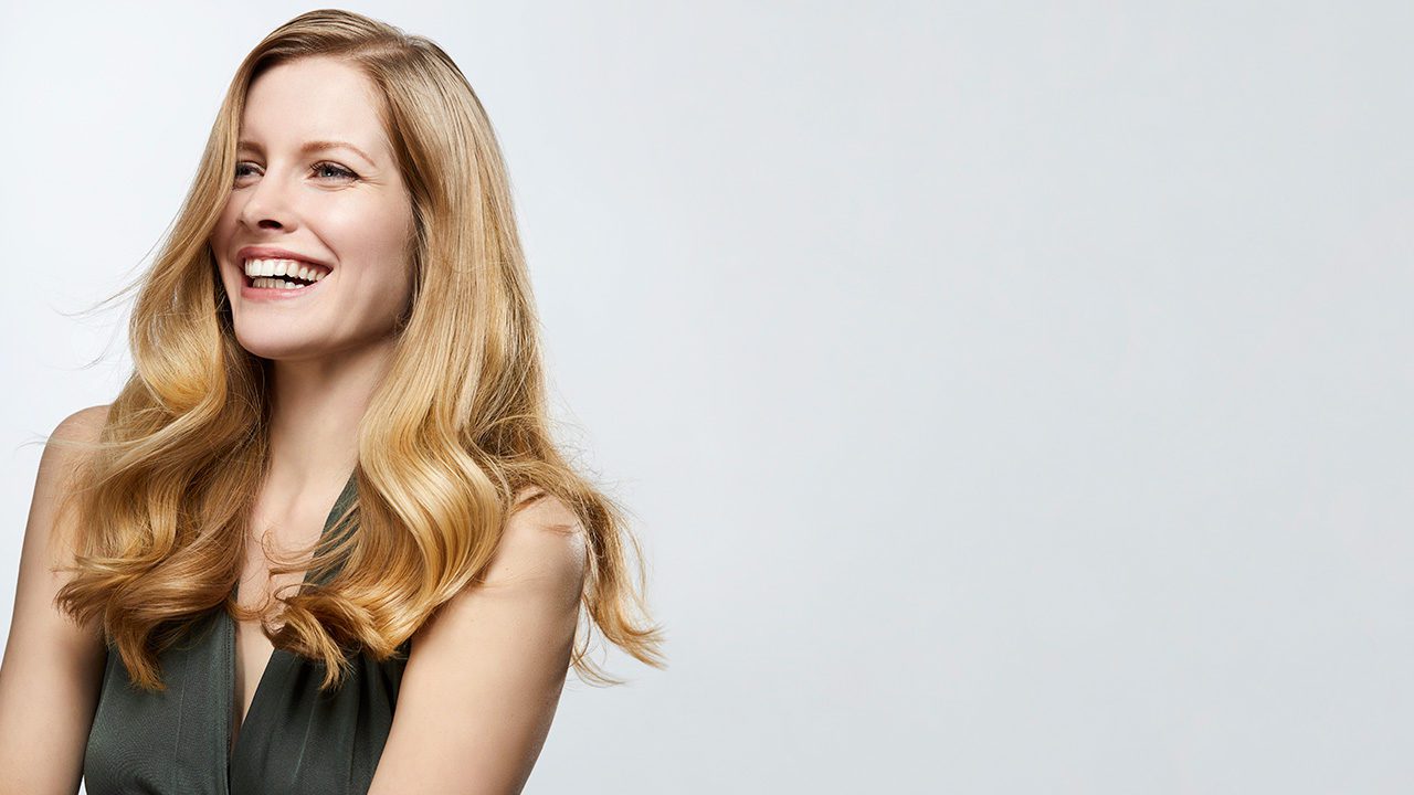¿Cambio de imagen? ‘Beachy Hair’: La tendencia que entrega destellos de luz a tu cabello