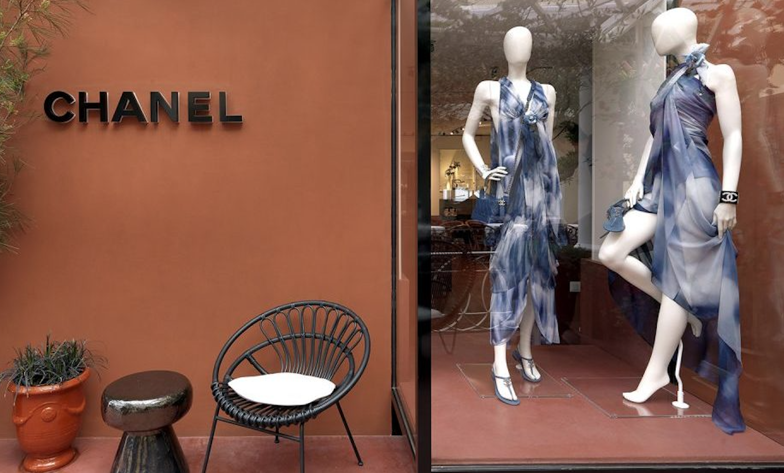Millonario robo a mano armada en una tienda parisina de Chanel