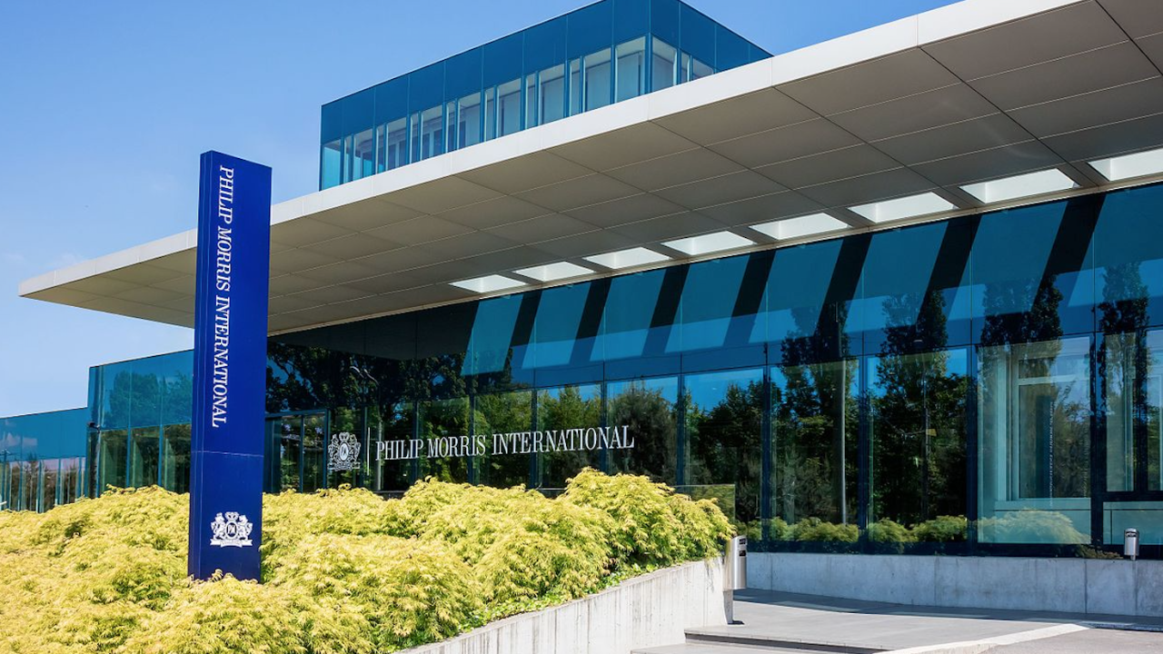 Philip Morris gana 1,995 mdd en el primer trimestre, un 14.4% menos