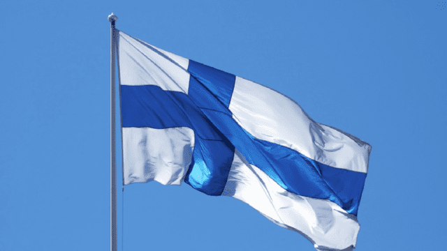 bandera Finlandia OTAN