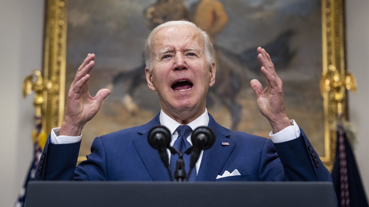 Biden truena contra el lobby de armas luego del tiroteo en una escuela de Texas