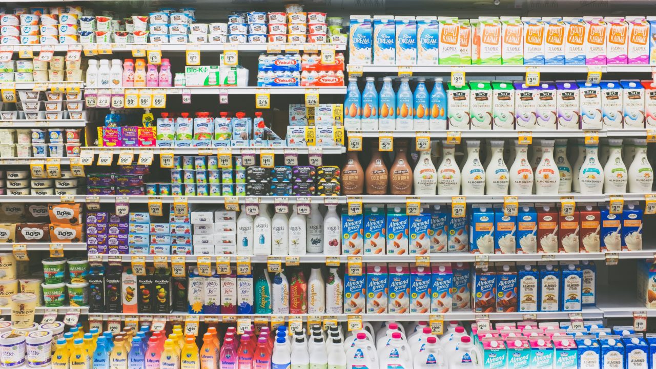 Inflación habría alcanzado en septiembre nuevo máximo en dos décadas en México: sondeo