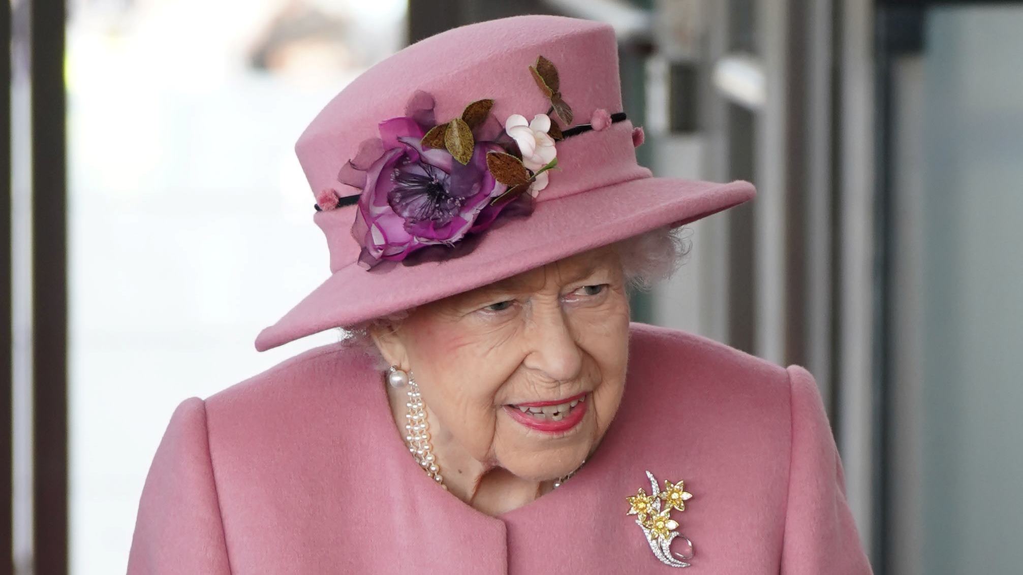 La reina Isabel faltará a apertura de Parlamento por problemas de salud