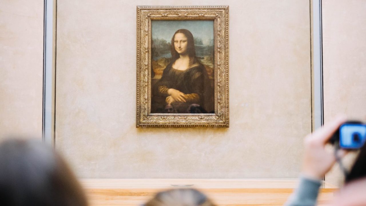 La Mona Lisa sale ilesa de un acto de protesta por el clima