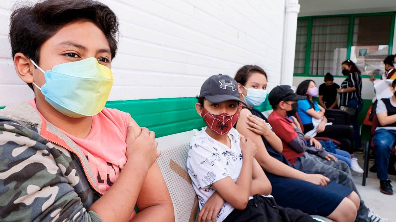 CDMX seguirá con vacunación contra Covid-19 a niños de 11 años y personas rezagadas