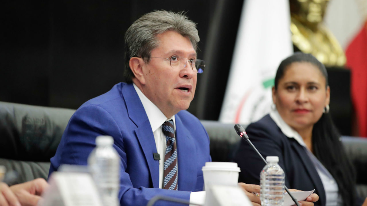 No me sumo al clima de linchamiento de Peña Nieto: Monreal