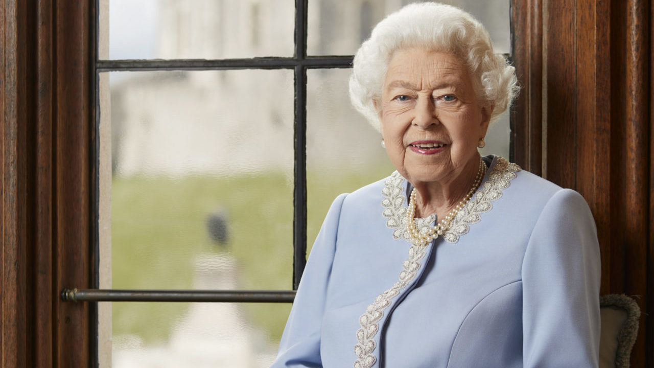 Reino Unido conmemora con templanza el aniversario luctuoso de Isabel II