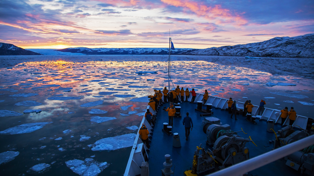 Ultramarine: el crucero de lujo que explora los paisajes polares