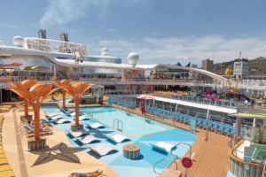 Todos a bordo avanza la industria de los cruceros (P-W 50-52)