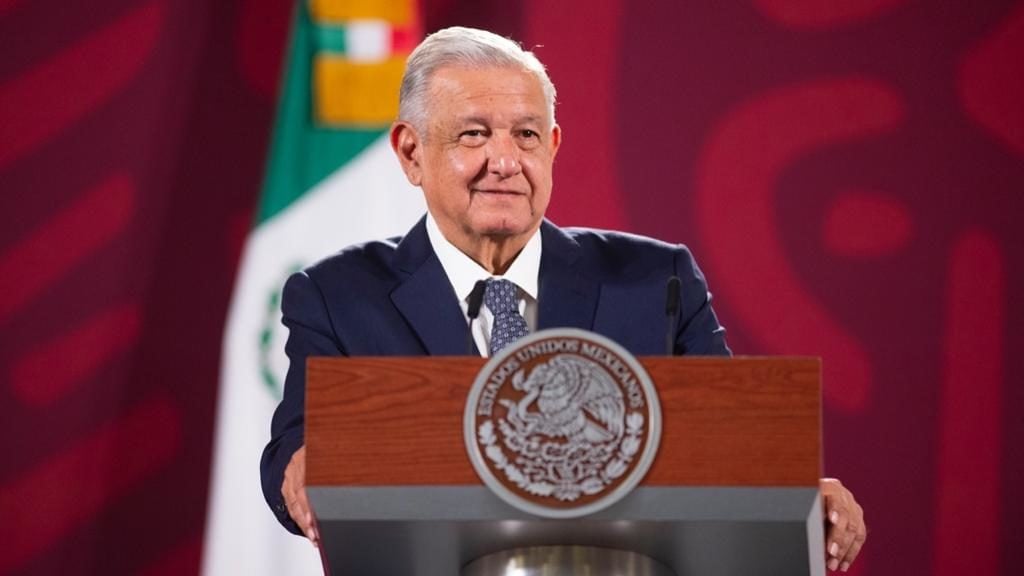 México necesita oposición fuerte, no palera: AMLO