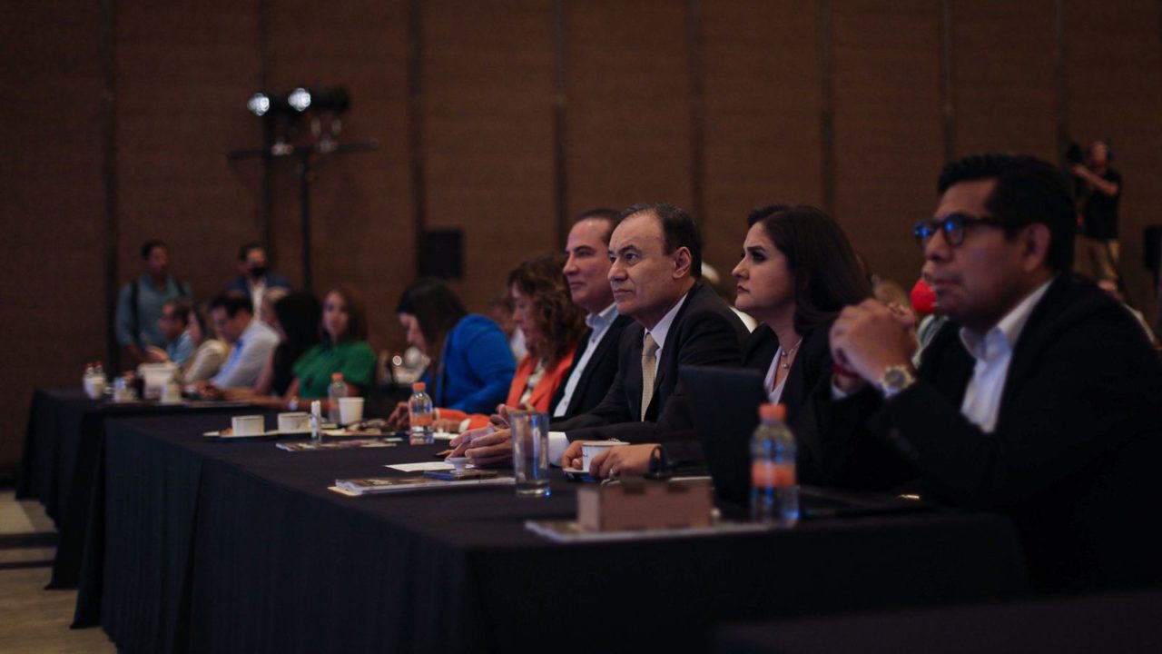 Alfonso Durazo presume saneamiento de finanzas de Sonora
