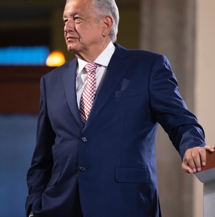 AMLO plantea ayuda fiscal a empresas de NL que den agua para paliar escasez