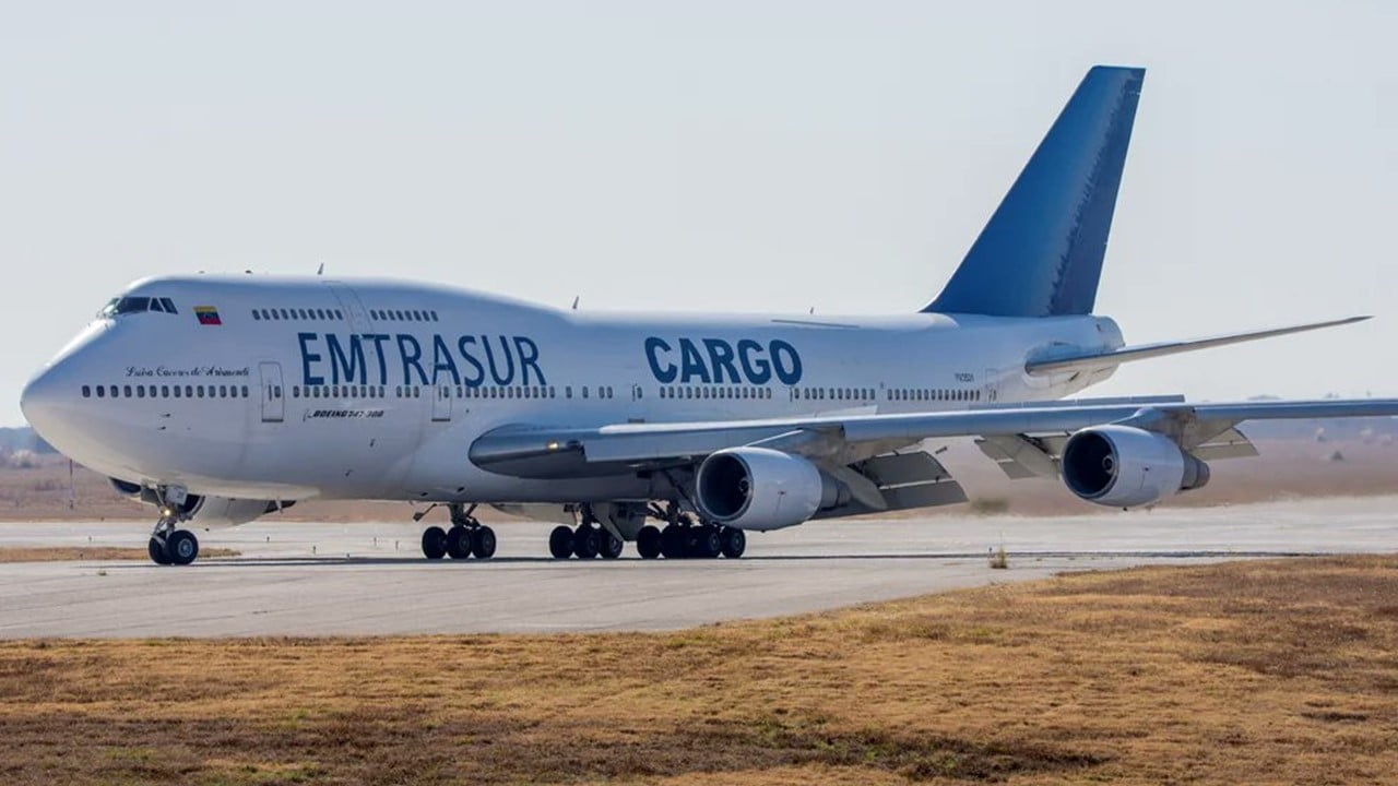 Ordenan liberar la carga del avión de Emtrasur retenido en aeropuerto de Argentina