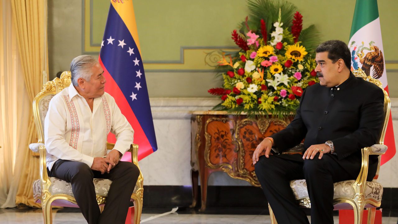 Nicolás Maduro recibe las cartas credenciales de Leopoldo de Gyves