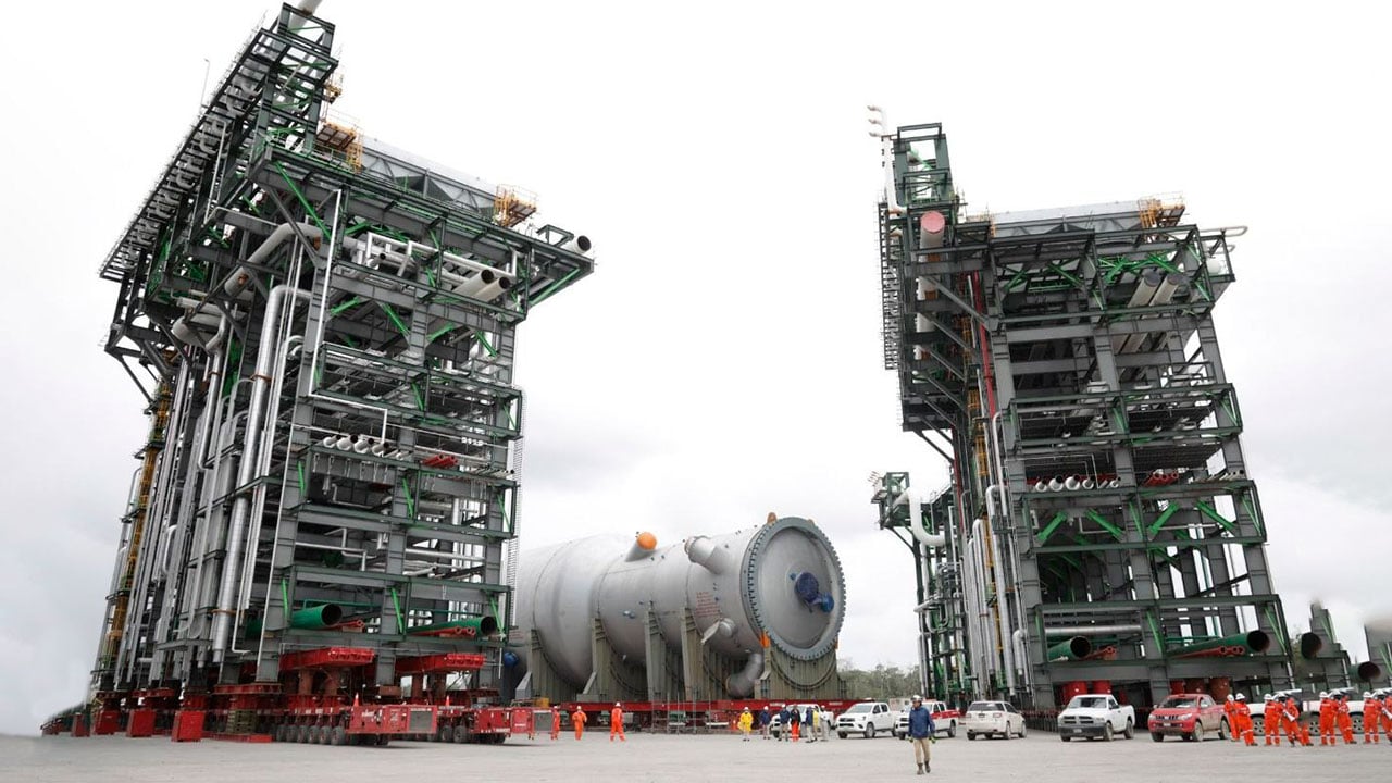 Abren válvula de petróleo crudo en refinería de Dos Bocas; comienzan pruebas
