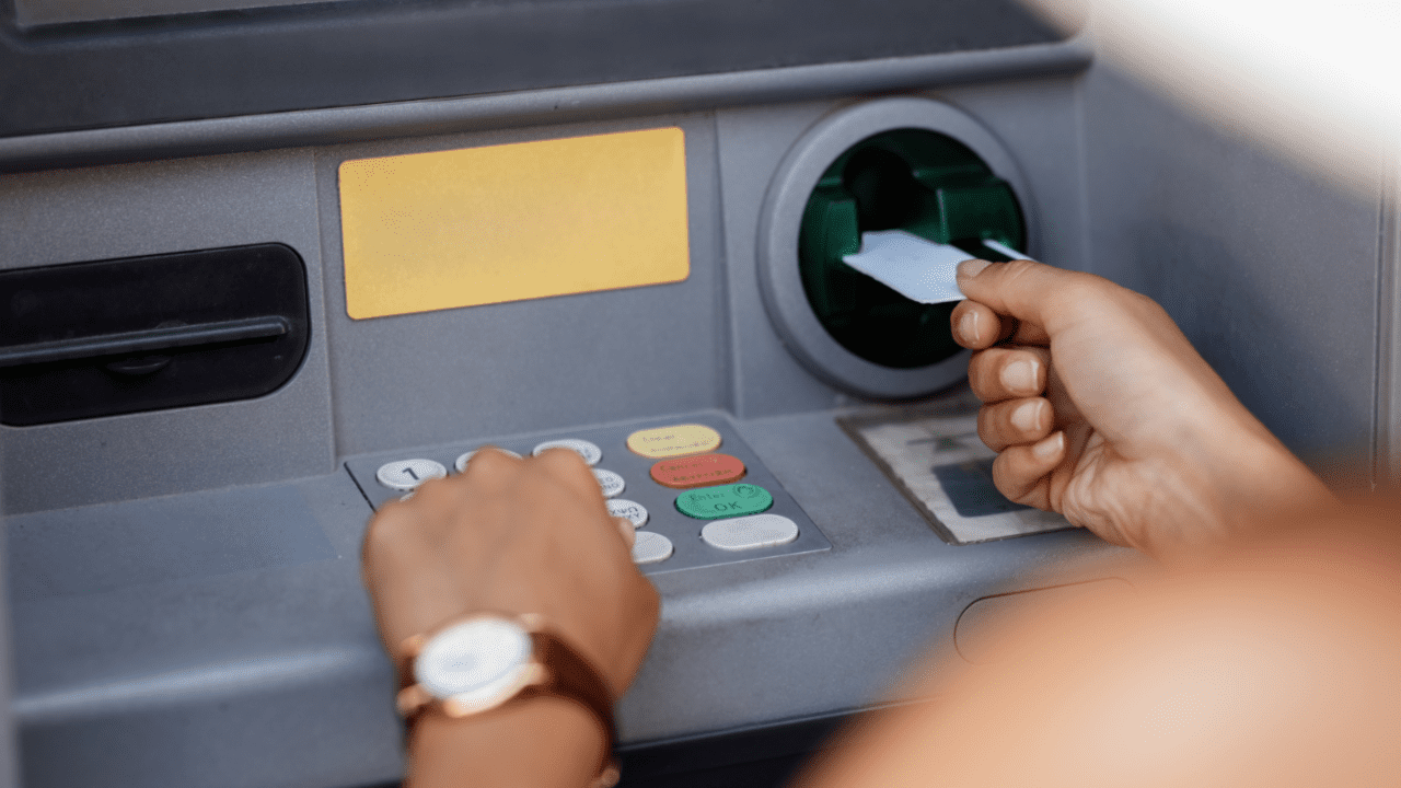 5 consejos para iniciar tu inclusión a los servicios financieros con el pie derecho