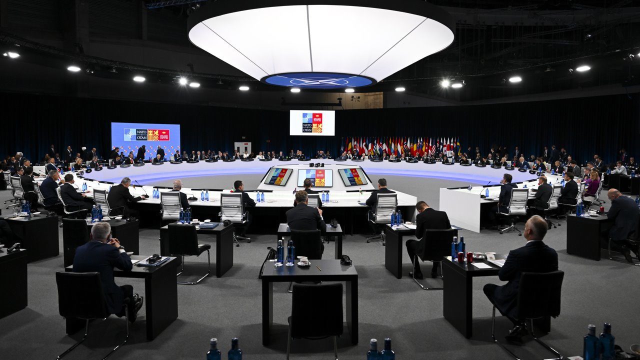 Putin dice que Rusia responderá si la OTAN instala infraestructura en Finlandia y Suecia